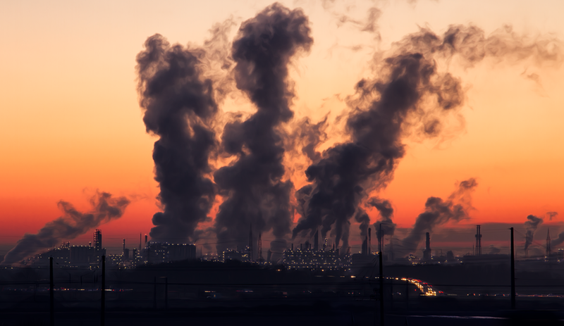 La contaminación atmosférica está directamente relacionada con la reducción de la esperanza de vida de las personas